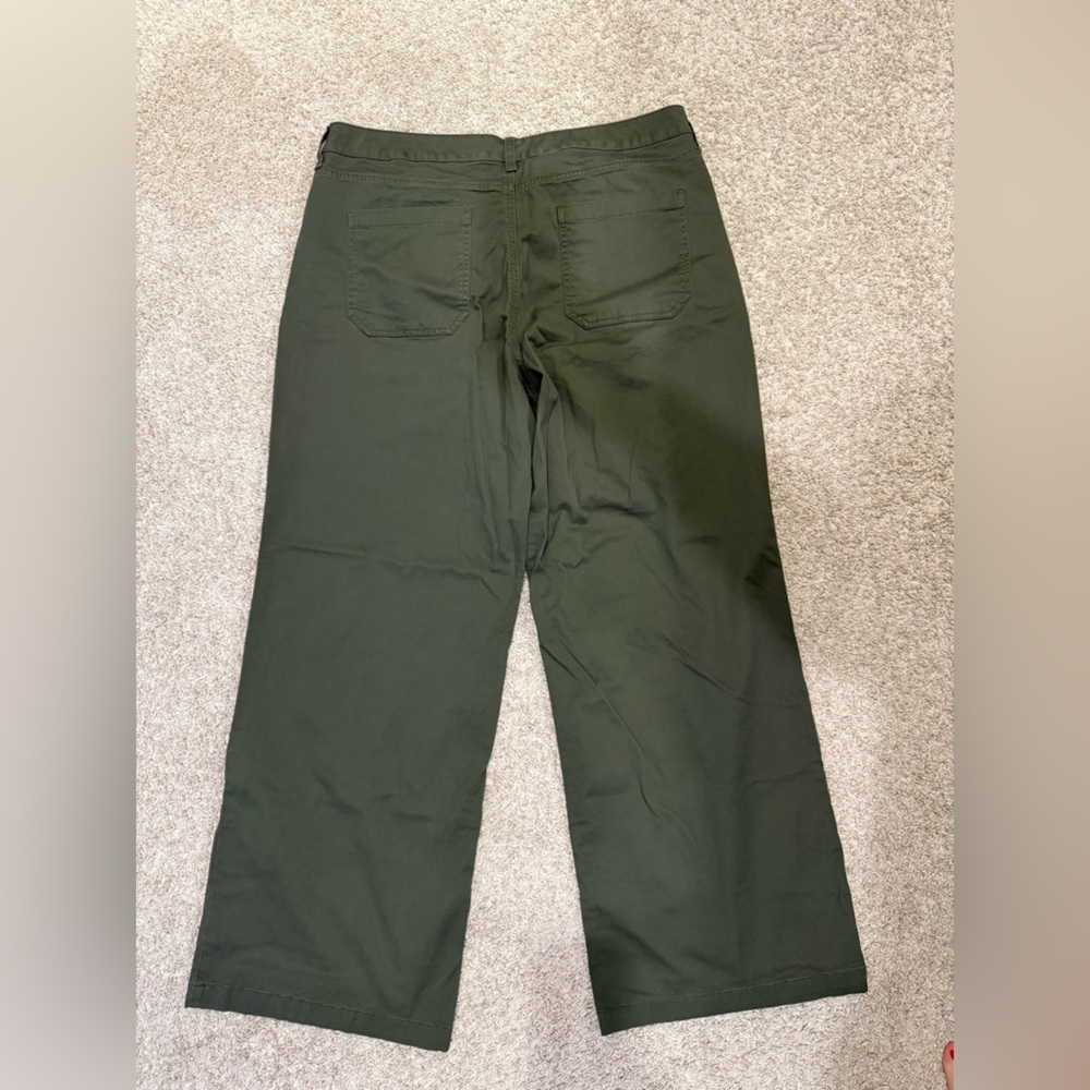 NWOT Wide Leg Green Pants
